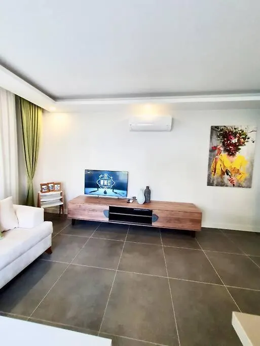 Eine Wunderschone Wohnung Mit Pool Und Garten Antalya Törökország
