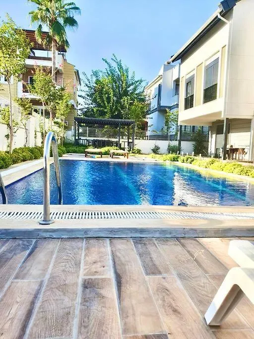 Eine Wunderschone Wohnung Mit Pool Und Garten Antalya 0*,  Törökország