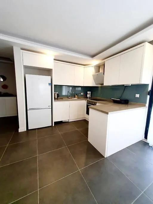 Eine Wunderschone Wohnung Mit Pool Und Garten Antalya Törökország